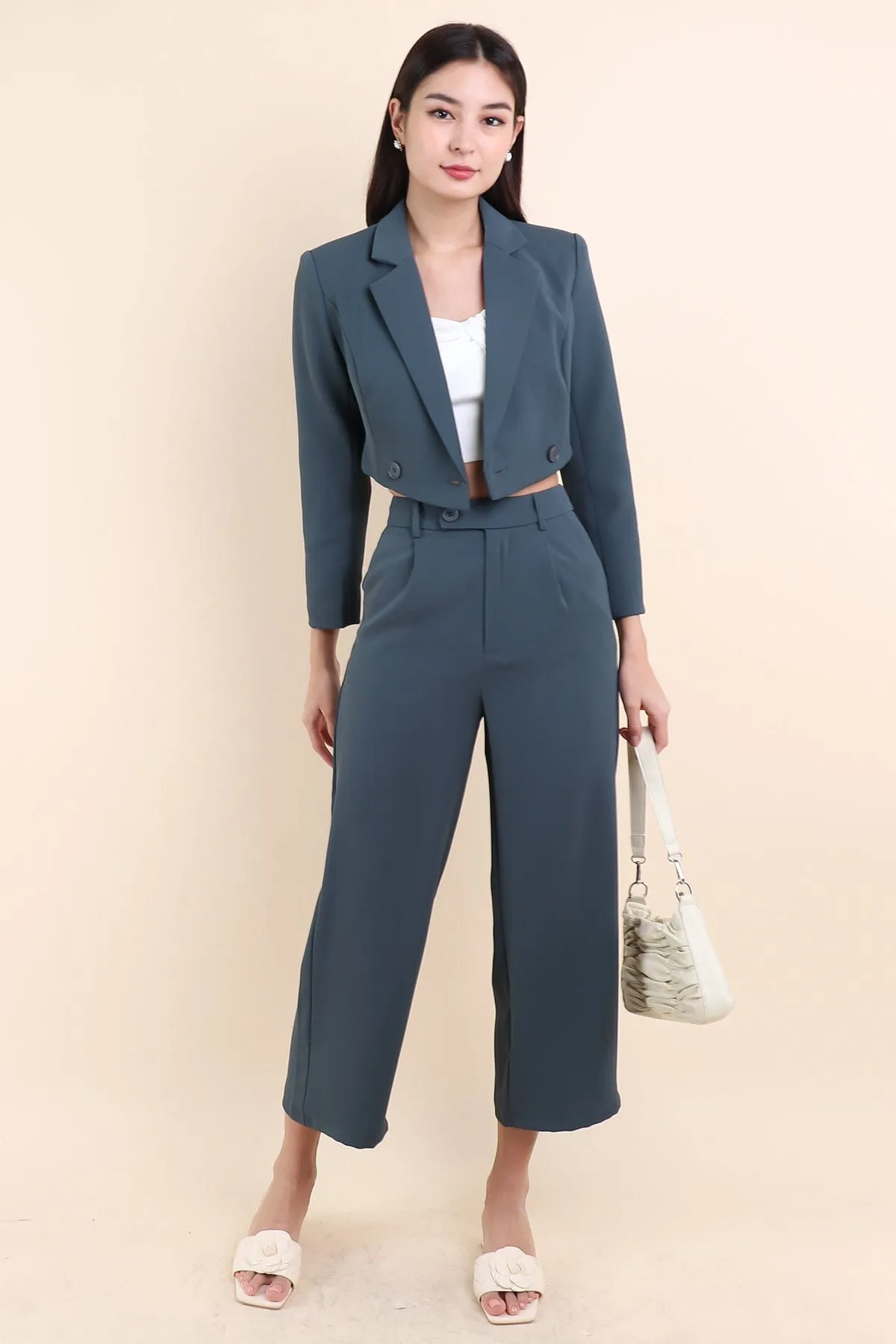 PAULA CROP BLAZER IN TEAL GREEN